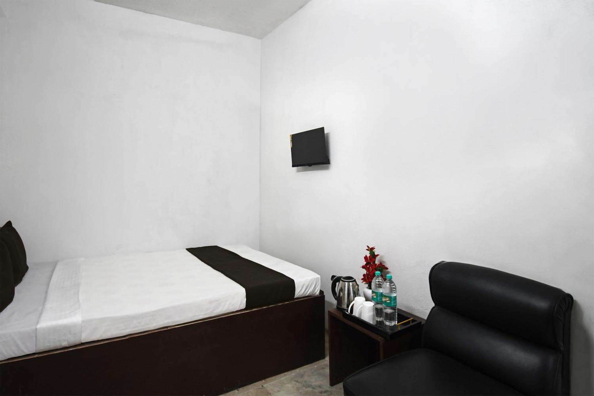 Oyo Hotel Chinar Park Kalküta Dış mekan fotoğraf